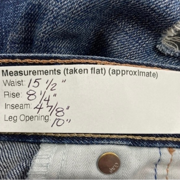 NWOT• GAP Sexy Boyfriend Cut Shorts • Jean Shorts • Factory Distressed - Picture 11 of 16